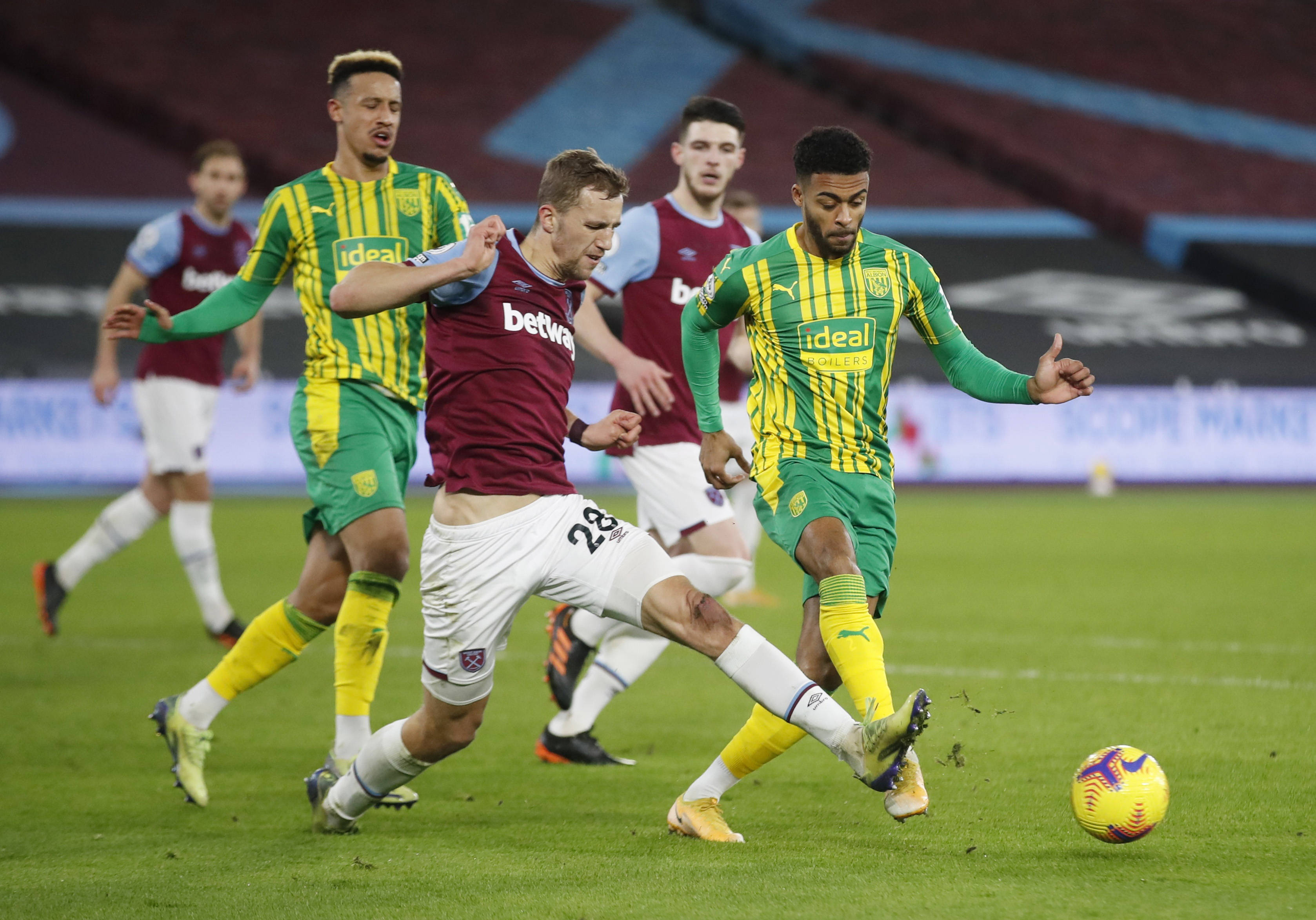 在健身房单 在健身房单